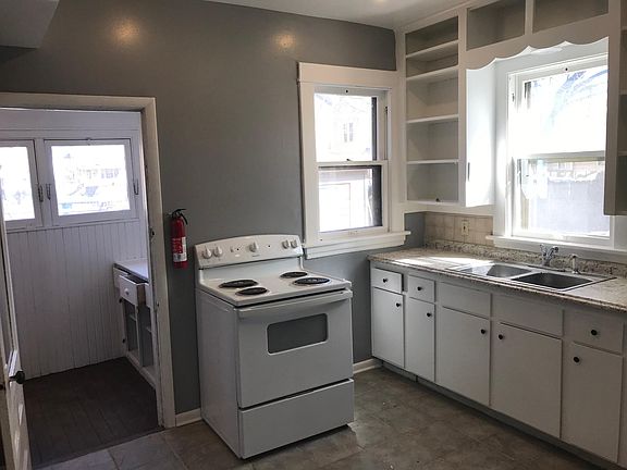 Kitchen and back porch area