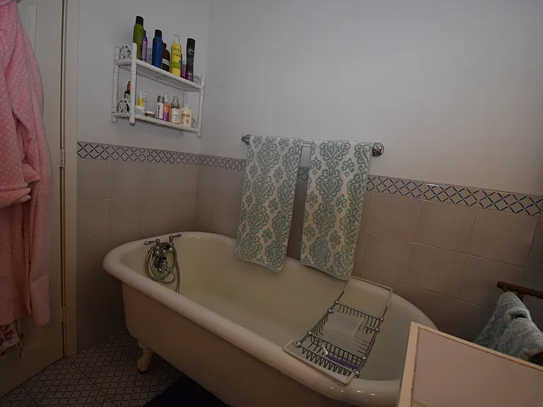 15 Trumbull St — Photo 21
