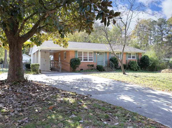 615 Locust Ln, Raleigh, NC 27603