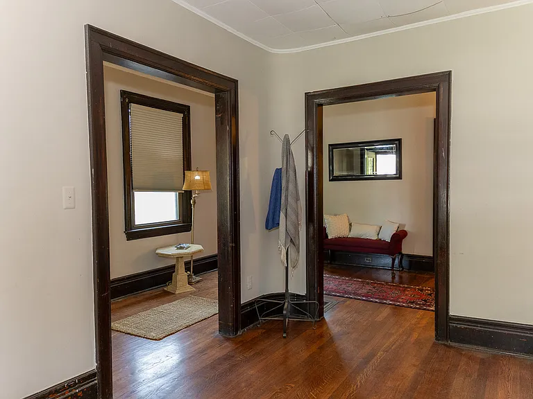 262 W Grand Blvd — Photo 29
