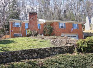 6103 Burnham Rd, Roanoke, VA 24018