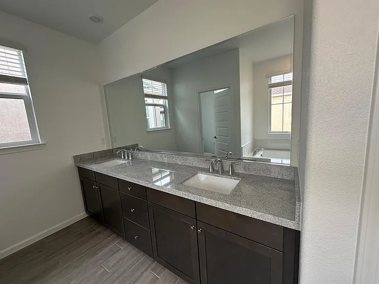 1667 Pena Ln — Photo 28