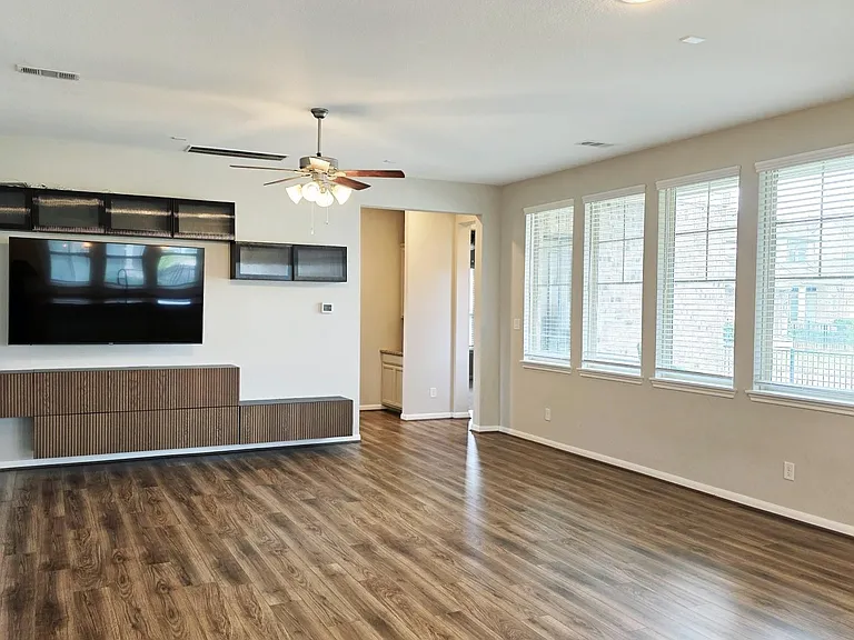 9523 Caddo Ridge Ln — Photo 8