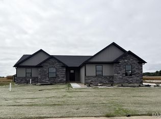 1006 Brianna Ct, Jerseyville, IL 62052
