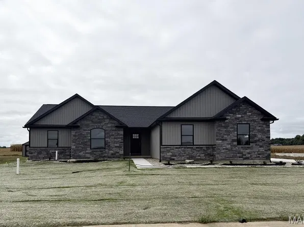 1006 Brianna Ct, Jerseyville, IL 62052