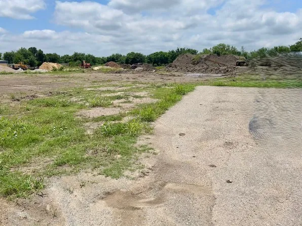 3848 E Main St, Midlothian, TX 76065