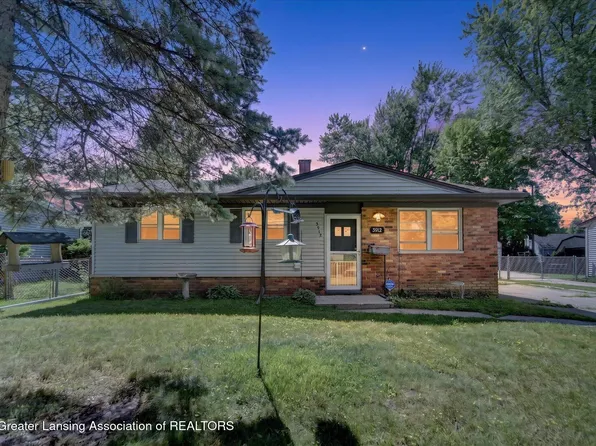 3912 Hillborn Ln, Lansing, MI 48911
