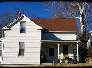 1133 Harrison St, Alton, IL 62002