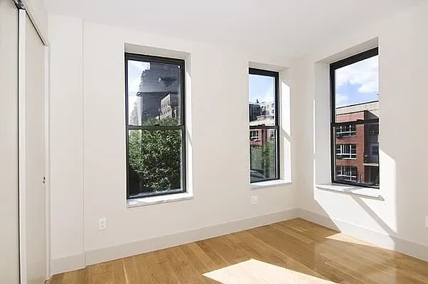 Rented by RES New York | media 20