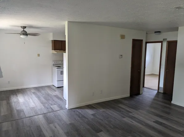 3425 Holiday Ct APT 2, Bettendorf, IA 52722