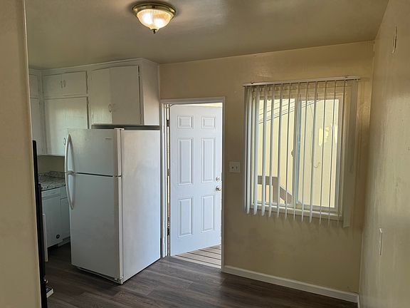 3rd image of 4220 Noyes St APT 7