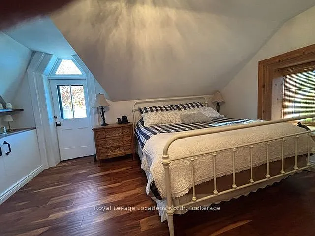 448 Grandview Dr — Photo 11