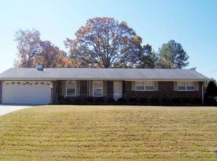 3900 Morris Dr, Anniston, AL 36207
