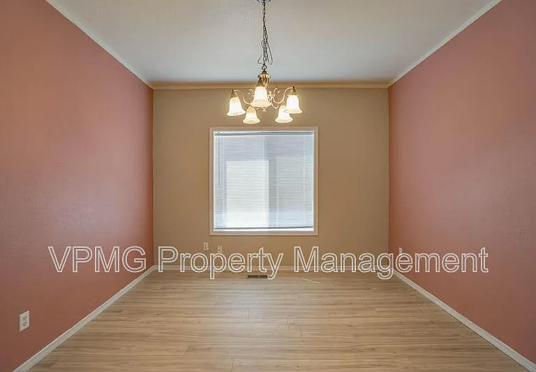 8907 NE 84th St — Photo 5