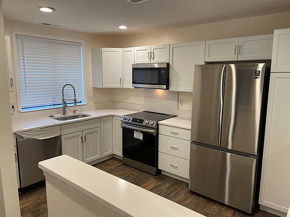 3rd image of 22221 Indian Creek Dr