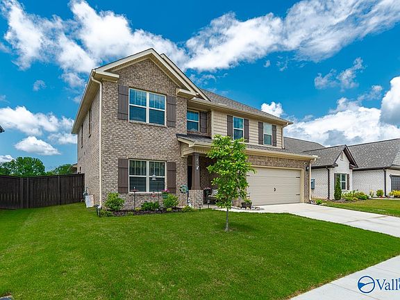 2nd image of 216 Jubilee Cir