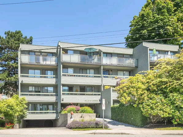 2119 Bellevue Ave #208, West Vancouver, BC V7V 1C2