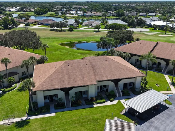 6303 SE WILLIAMSBURG Drive #201, Hobe Sound, FL 33455