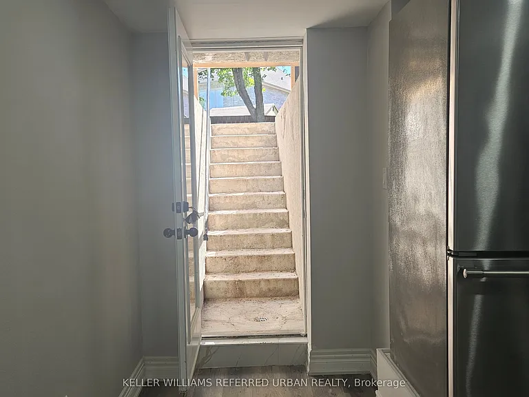 1539 Napanee Rd — Photo 10