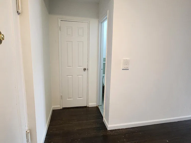 510 Riverdale Ave #5M — Photo 5