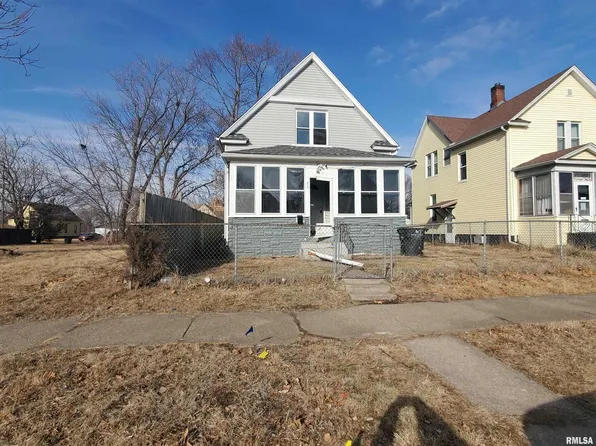 619 13th Ave, Rock Island, IL 61201