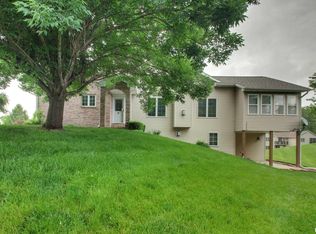 2609 SW Kingspointe St, Quincy, IL 62305