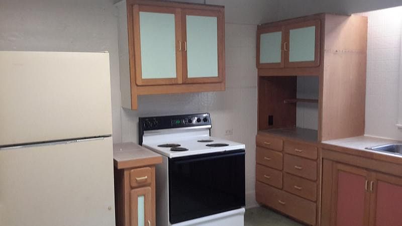 2nd image of 1443 Ash Ave