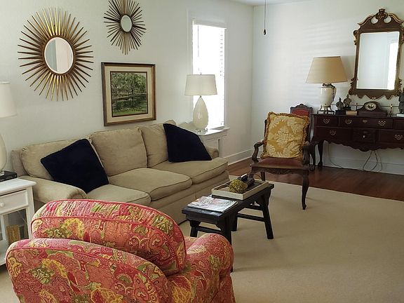 4th image of 425 Riverlon Ave