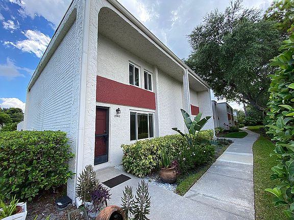 2nd image of 2962 Pine Cone Cir