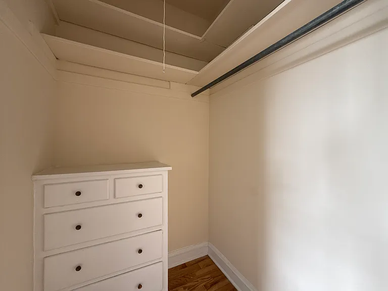 3945 N Pulaski Rd #207 — Photo 8