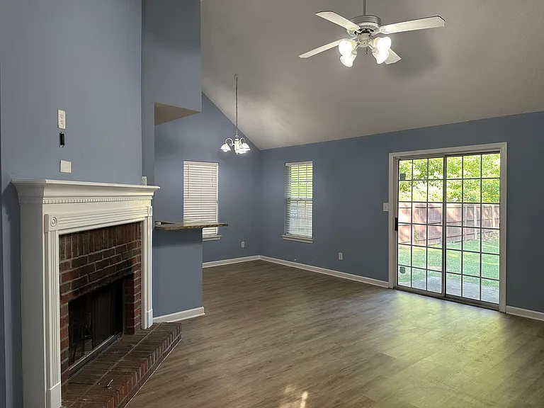 710 S Fairfield Dr — Photo 4