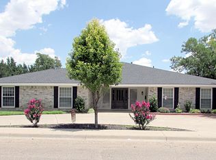 128 Bailey Ave, Dumas, TX 79029