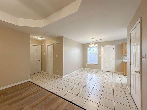 4th image of 1627 Osage St APT C