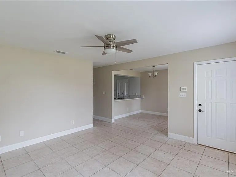 4009 Yucca Ave — Photo 2