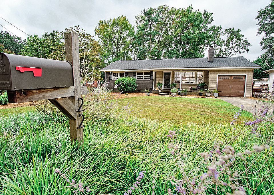 1st image of 22 Forestdale Dr