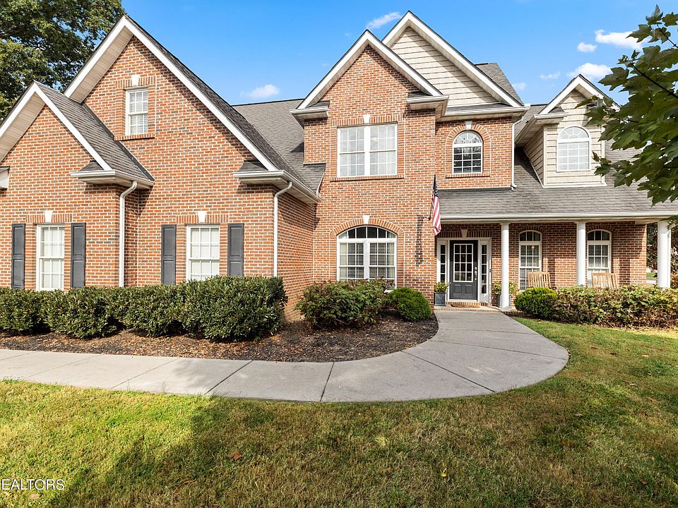 1st image of 190 Yosemite Dr