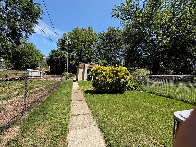 7202 Sindall Rd — Photo 22