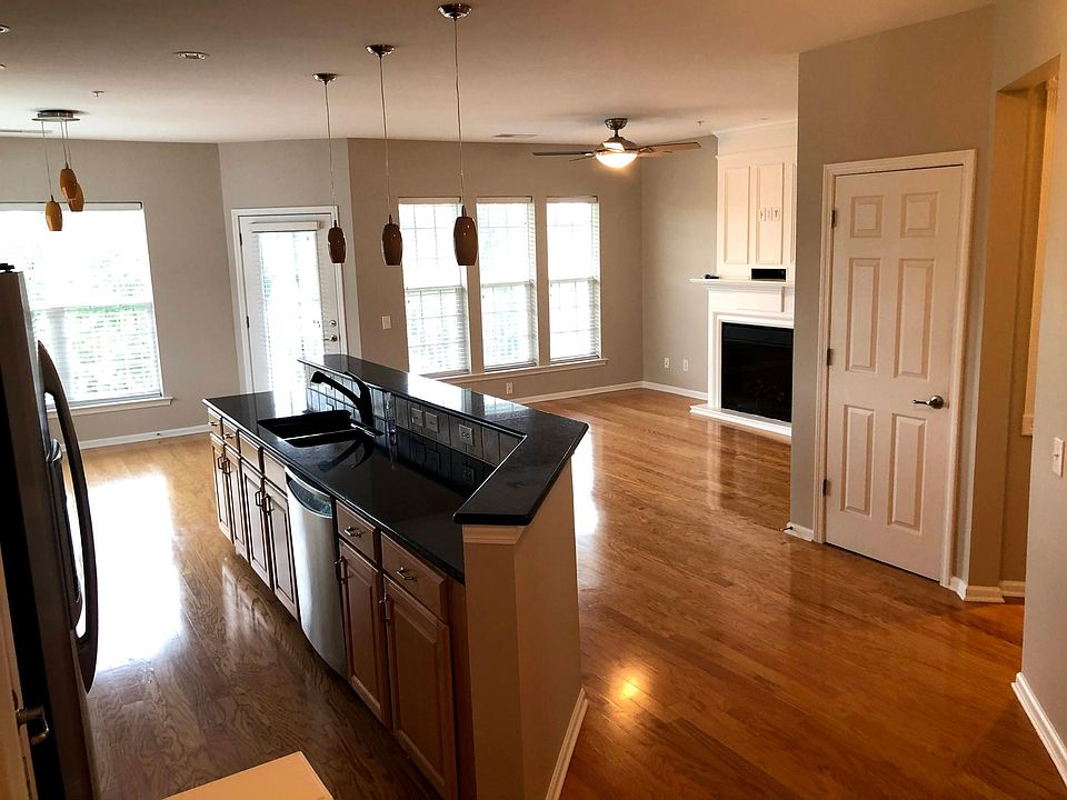 Kitchen / living room