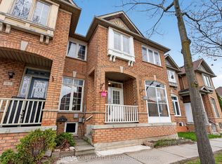 39 Bur Oak Ave, Markham, ON L6C 2E4