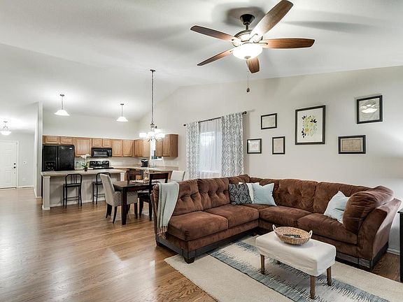 Large Ranch Style Open Floor Plan