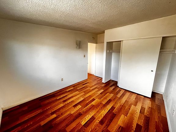4th image of 73842 Sun Valley Dr