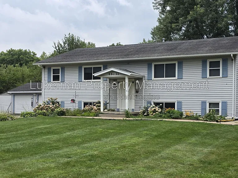 46131 S Lakeshore Dr #1 — Photo 7