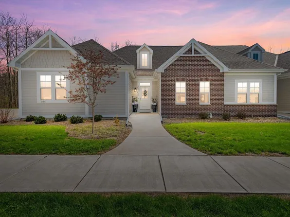 2165 West Colonial Woods DRIVE, Oak Creek, WI 53154