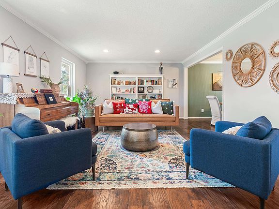 4th image of 364 Linda Ave