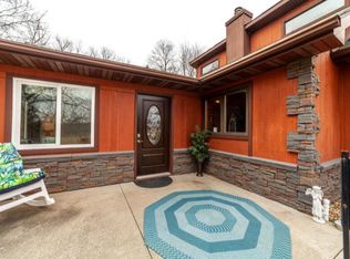 9370 W Sontag Dr, Rocheport, MO 65279
