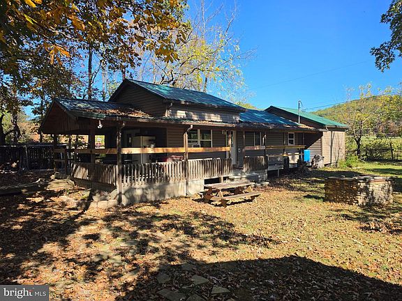 2nd image of 262 Shillingburg Ln