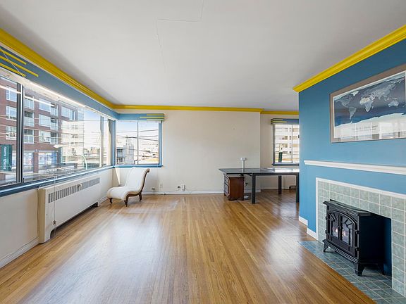 5th image of 1695 W 10th Ave #205