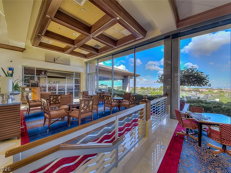 2343 Schaeffer Hills Dr — Photo 46