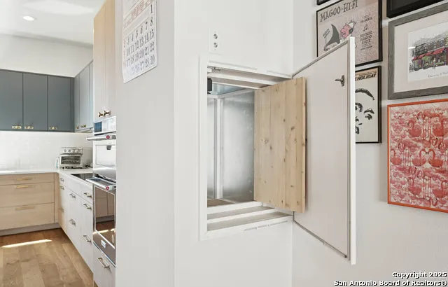 310 Clay St #11 — Photo 14