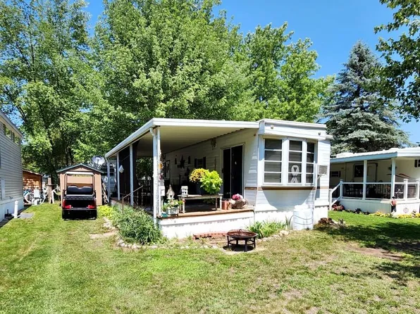 8157 Tanglewood Trl, Stanwood, MI 49346